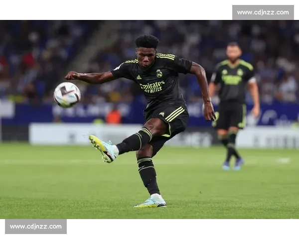 阿拉维硬碰西班牙焦点对决谁能掌控比赛走向前景解析赛季走势前瞻